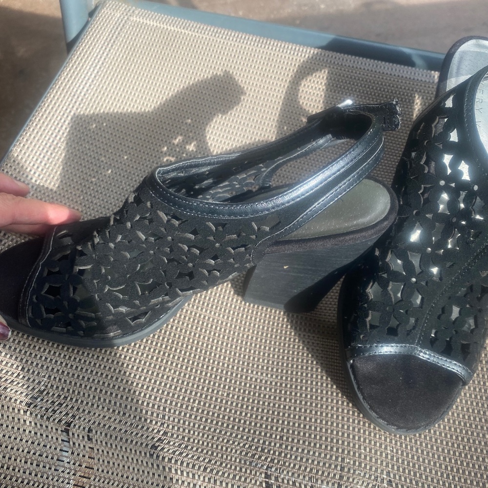 Ladies shoes